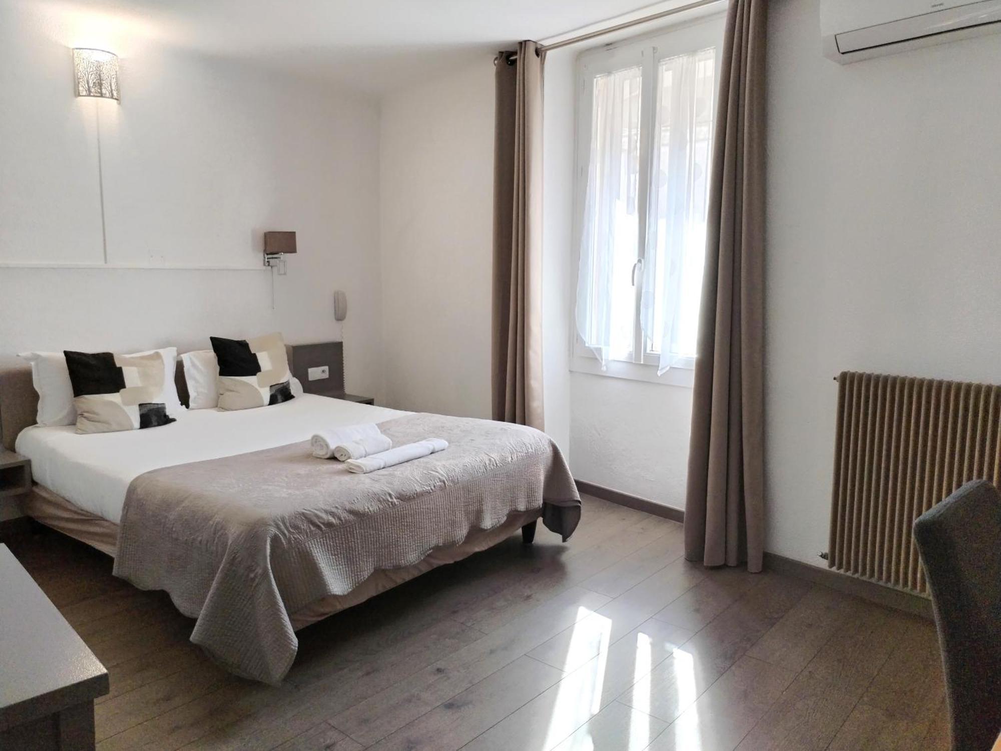 Hotel La Bastide d'Entraigues Extérieur photo