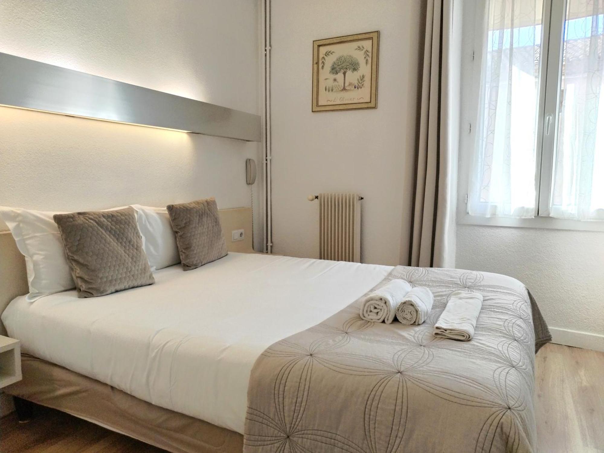 Hotel La Bastide d'Entraigues Extérieur photo