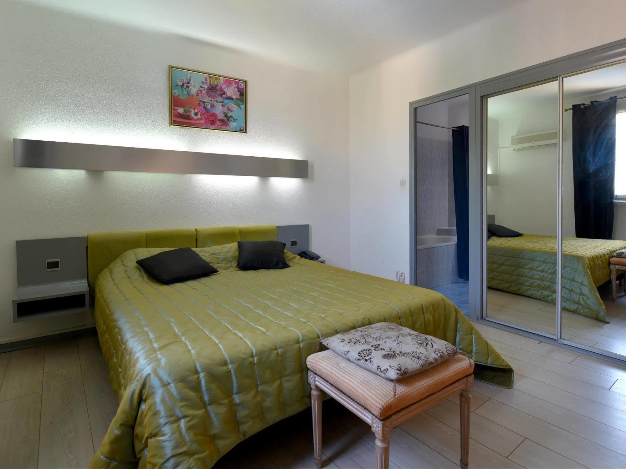 Hotel La Bastide d'Entraigues Extérieur photo